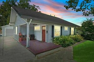 photo 1 of 209 Elm St, Roseville, CA 95678