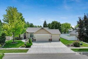 photo 1 of 2121 W Moose Creek Dr, Nampa, ID 83686