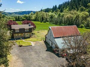 photo 1 of 21475 SW Eagle Point Rd, McMinnville, OR 97128