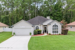 photo 1 of 233 Maplewood Dr, St Johns, FL 32259