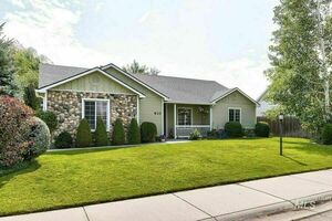 photo 1 of 910 Gem Stone Way, Emmett, ID 83617