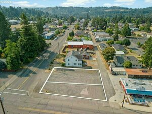 photo 1 of 116 NW 6th Ave #7 & #8, Estacada, OR 97023