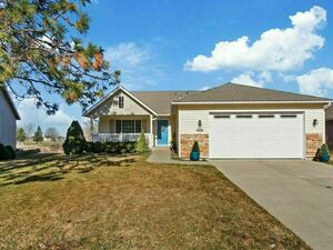 photo 1 of 7724 S Parway Ln, Cheney, WA 99004