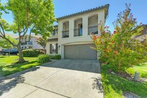 photo 1 of 1471 Freswick Dr, Folsom, CA 95630