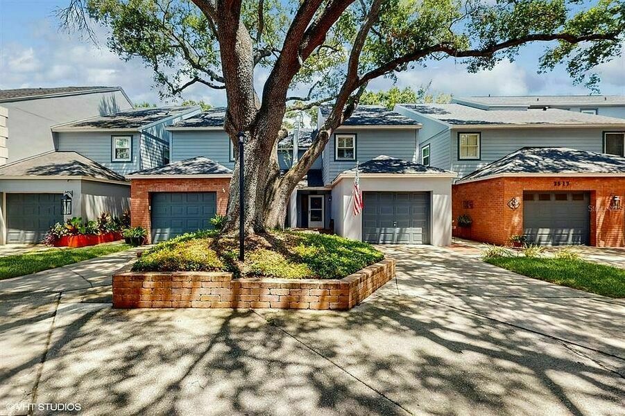 photo 1 of 2515 Crowder Ln #16, Tampa, FL 33629