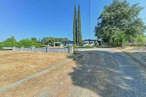 photo 1 of 12445 Ladd Ln, Auburn, CA 95603
