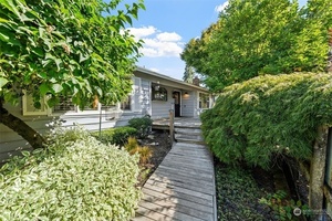 photo 1 of 12922 SE 7th Pl, Bellevue, WA 98005