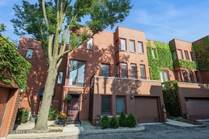photo 1 of 1246 S Federal St Unit C, Chicago, IL 60605