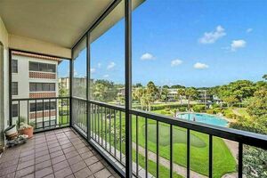 photo 1 of 100 S Interlachen Ave APT 404D, Winter Park, FL 32789