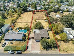 photo 1 of 2840 Hart Ave, West Sacramento, CA 95691