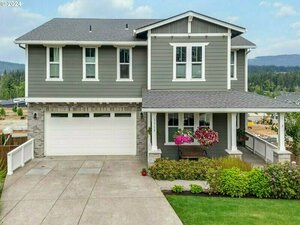 photo 1 of 3913 NW 62nd Cir, Camas, WA 98607
