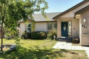photo 1 of 461 Garden Ct, Middleton, ID 83644