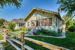 photo 1 of 415 14th Ave S, Nampa, ID 83651