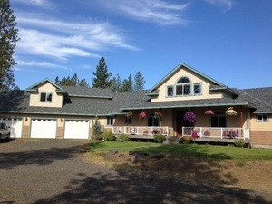 photo 1 of 20721 W South Bank Rd, Nine Mile Falls, WA 99026