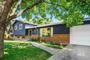 photo 1 of 1022 S Florence St, Nampa, ID 83686