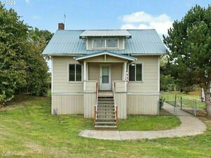 photo 1 of 14043 Midland District Rd, Clatskanie, OR 97016