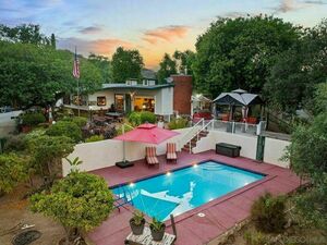 photo 1 of 26129 N Centre City Pkwy, Escondido, CA 92026