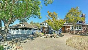 photo 1 of 8475 Burford Ln, Fair Oaks, CA 95628