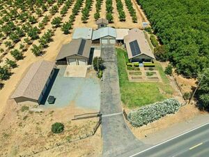 photo 1 of 21049 E Highway 26, Linden, CA 95236