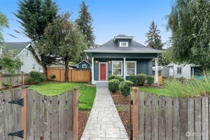 photo 1 of 4840 Yakima Ave, Tacoma, WA 98408