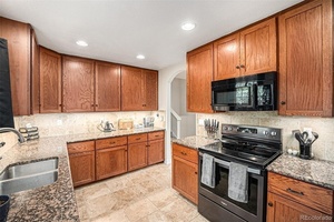 photo 1 of 315 S Monaco St Pkwy, Denver, CO 80224