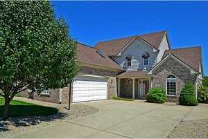 photo 1 of 1289 N Manchester Dr, Greenfield, IN 46140