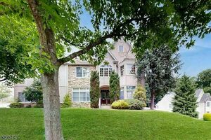 photo 1 of 4 Pring Ct, West Orange, NJ 07052