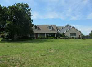 photo 1 of 3801 Blackjack Ln, Oklahoma City, OK 73150