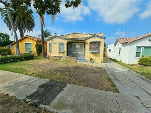 photo 1 of 1453 W 92nd St, Los Angeles, CA 90047
