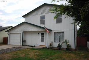 photo 1 of 931 N 1st Ave, Ridgefield, WA 98642