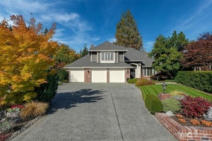 photo 1 of 3359 212th Ct SE, Sammamish, WA 98075