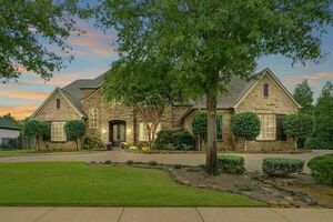 photo 1 of 1242 Braygood Dr, Collierville, TN 38017