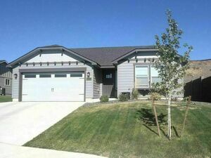 photo 1 of 6834 W 25th Ave, Kennewick, WA 99338