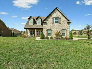 photo 1 of 1719 Drayton Dr, Murfreesboro, TN 37130
