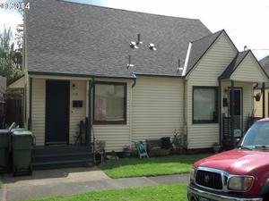 photo 1 of 416 S Edwards St, Newberg, OR 97132