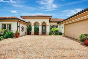 photo 1 of 10965 Bullrush Dr, Venice, FL 34293
