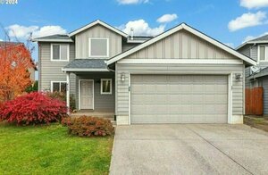 photo 1 of 435 Vine Ave, Woodburn, OR 97071