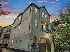 photo 1 of 1415 W 21st St #A, Houston, TX 77008