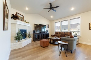 photo 1 of 3880 W Torana Dr, Meridian, ID 83646