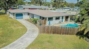 photo 1 of 8495 Gerbera Ave, Seminole, FL 33777