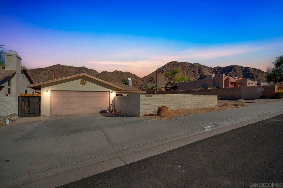 photo 1 of 53840 Eisenhower Dr, La Quinta, CA 92253