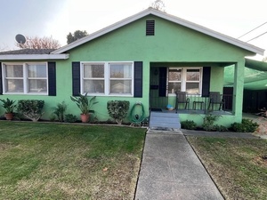 photo 1 of 530 E 18th St, Merced, CA 95340