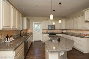 photo 1 of 1101 & 1115 Alexandra, Newberg, OR 97132