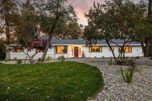 photo 1 of 7855 Morningside Dr, Granite Bay, CA 95746
