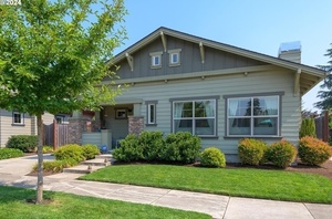 photo 1 of 3851 Sterling Woods Dr, Eugene, OR 97408