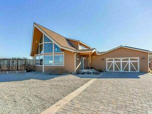 photo 1 of 2330 Hillcrest Rd, Fernley, NV 89408