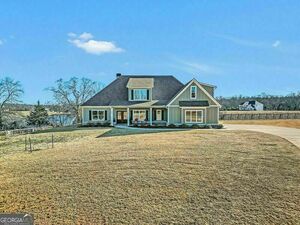 photo 1 of 935 Gordon Rd, Barnesville, GA 30204
