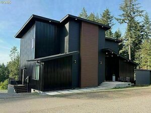 photo 1 of 85168 Strayer Pl, Eugene, OR 97405