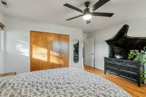 photo 1 of 52859 NW 1st St, Scappoose, OR 97056