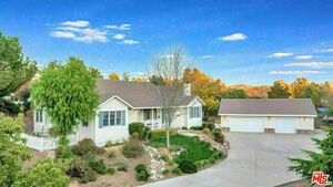 photo 1 of 11340 Morgan Rd, Agua Dulce, CA 91390